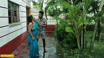 Indian Hot Aunty Outdoor Sex At Rainy Day! Hardcore Sex free video