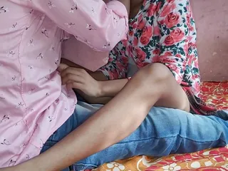 Desi Bhabhi Ne Kamal Kapade Phana Hai Aaj To Chodunga free video